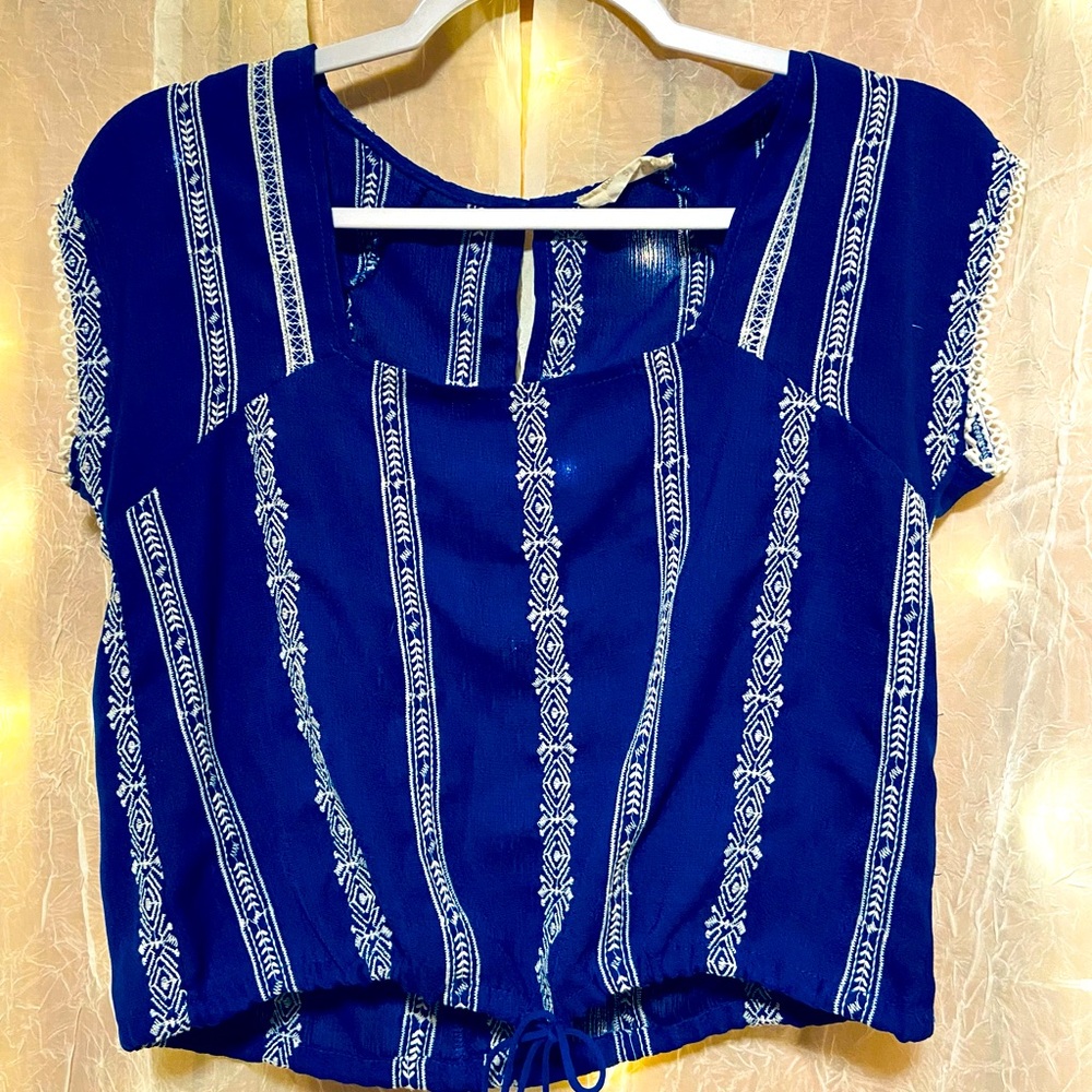 Semi-cropped Top